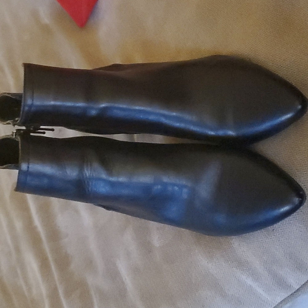 Black Boots